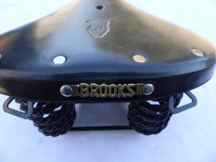 Brooks B90