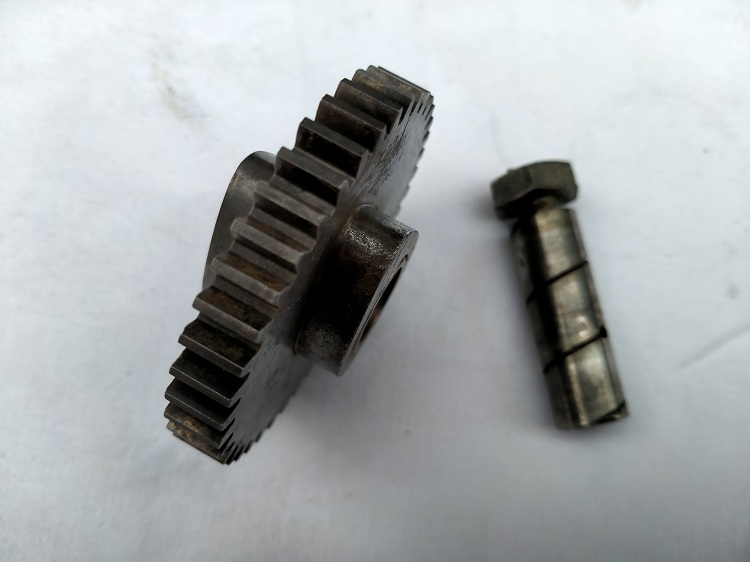 Douglas camshaft