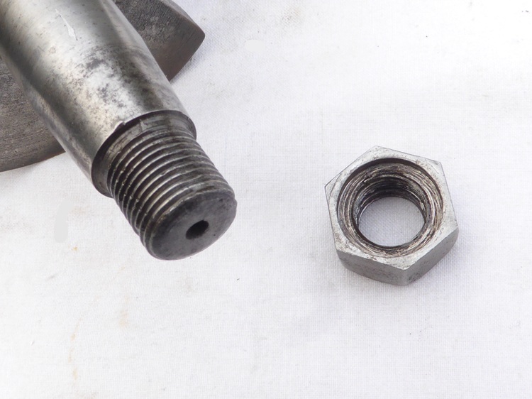 Douglas 2 3/4 HP crankshaft