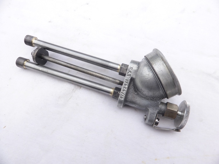 Douglas dripfeed oiler