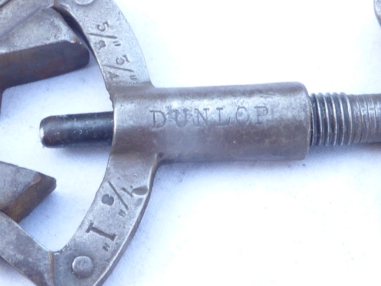 Dunlop belt punch