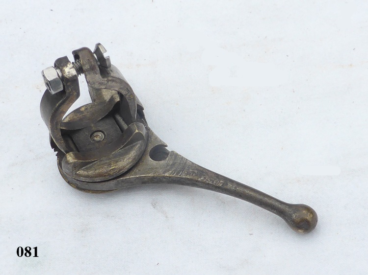 Handy lever / manette