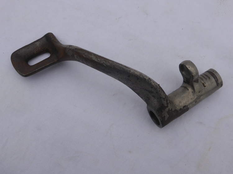 Triumph brakepedal model P / N