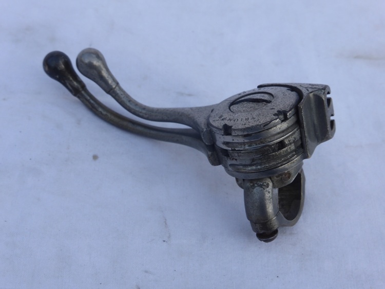 Triumph throttle / air lever