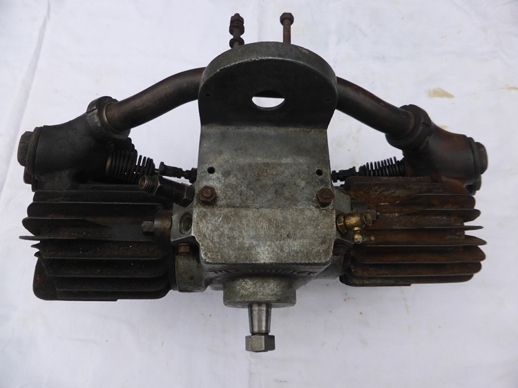 Douglas engine 1915